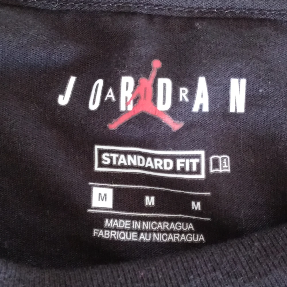 BRAND NEW AIR JORDAN ACTIVE TEE